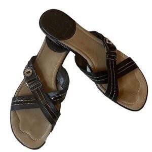 Cole Haan / Nike air black criss cross sandals Size 8.5